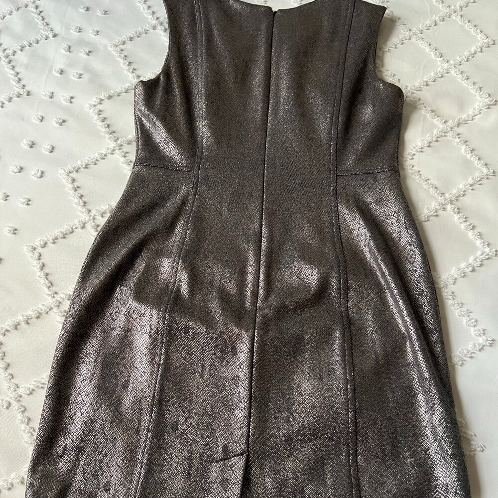 Calvin Klein Metallic Gunmetal Silver Snakeskin Sheath Sleeveless Dress SIZE 6 - Picture 6 of 11